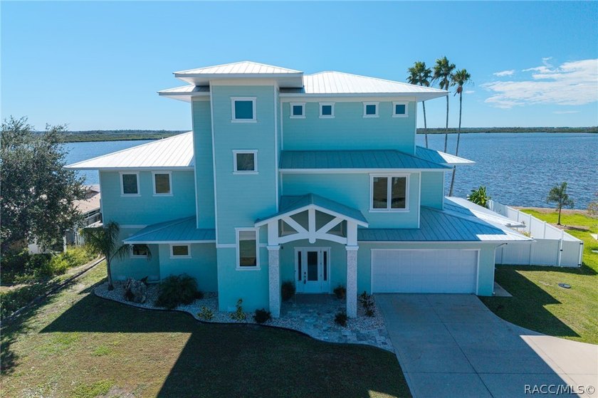 Exquisite design executed to perfection! Elegant waterfront pool - Beach Home for sale in Crystal River, Florida on Beachhouse.com