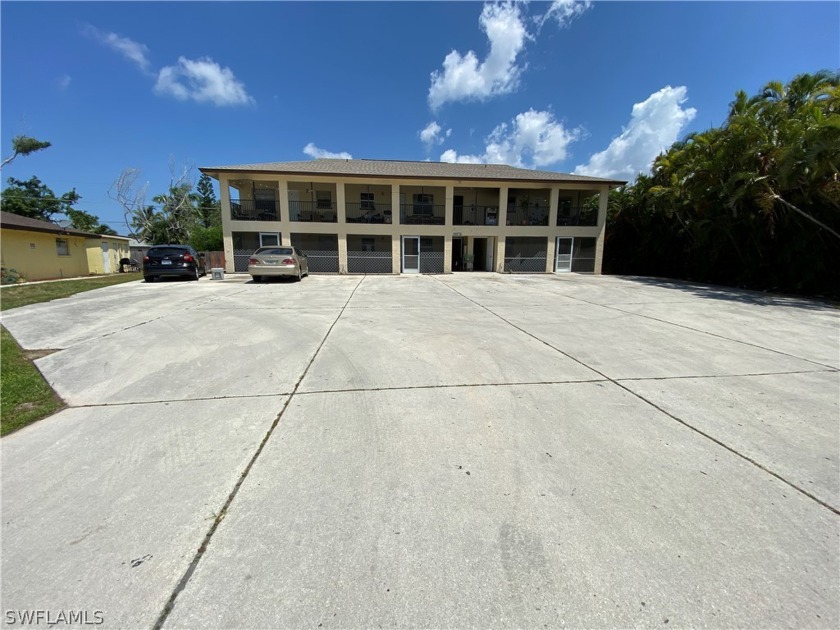 6 Unit income property in a great location. It's a 10 minute - Beach Commercial for sale in Fort Myers, Florida on Beachhouse.com