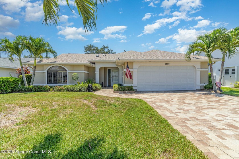Located in a resort-style country club community, offering - Beach Home for sale in Melbourne, Florida on Beachhouse.com