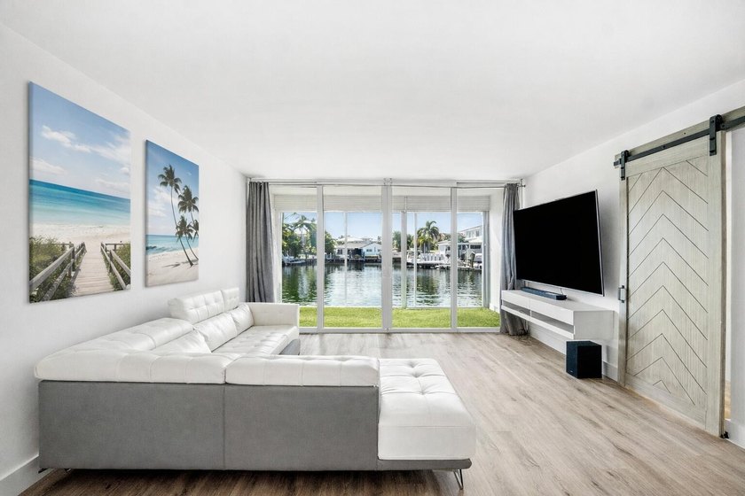 Your search ends here! This turnkey 1bed/1bath ground level - Beach Condo for sale in Boca Raton, Florida on Beachhouse.com