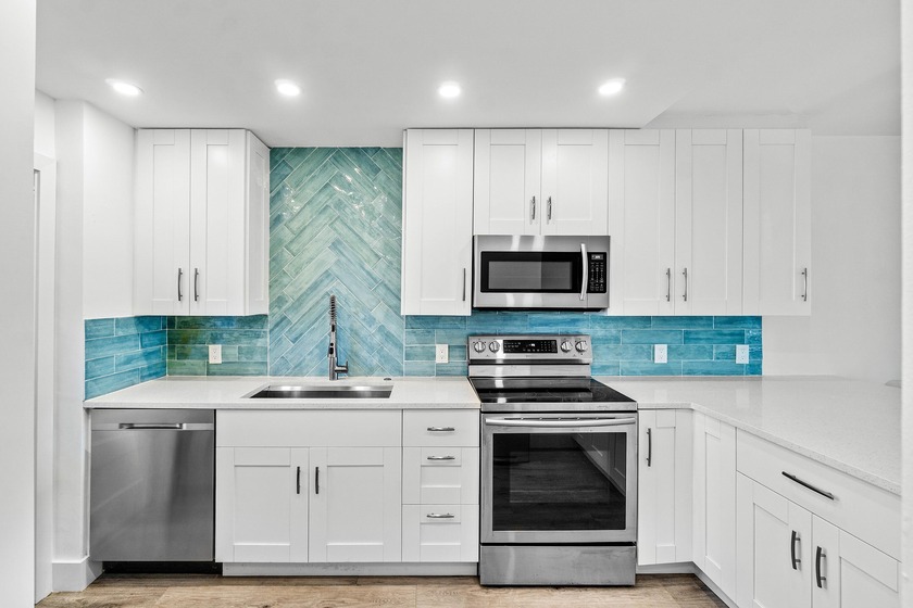 Your search ends here! This turnkey 1bed/1bath ground level - Beach Condo for sale in Boca Raton, Florida on Beachhouse.com