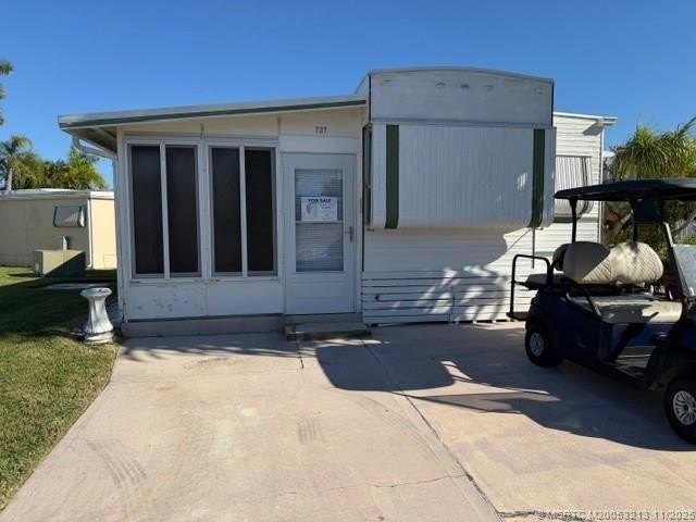 Location, Location Great Lot on a Nice Street 1/1 Furnished - Beach Condo for sale in Jensen Beach, Florida on Beachhouse.com