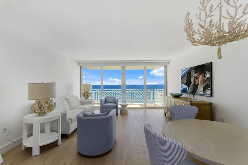 Completely renovated to the nines, this chic condominium - Beach Condo for sale in Delray Beach, Florida on Beachhouse.com