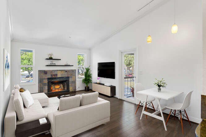 Perfect for investors, first time home buyers or as a second - Beach Condo for sale in Boynton Beach, Florida on Beachhouse.com