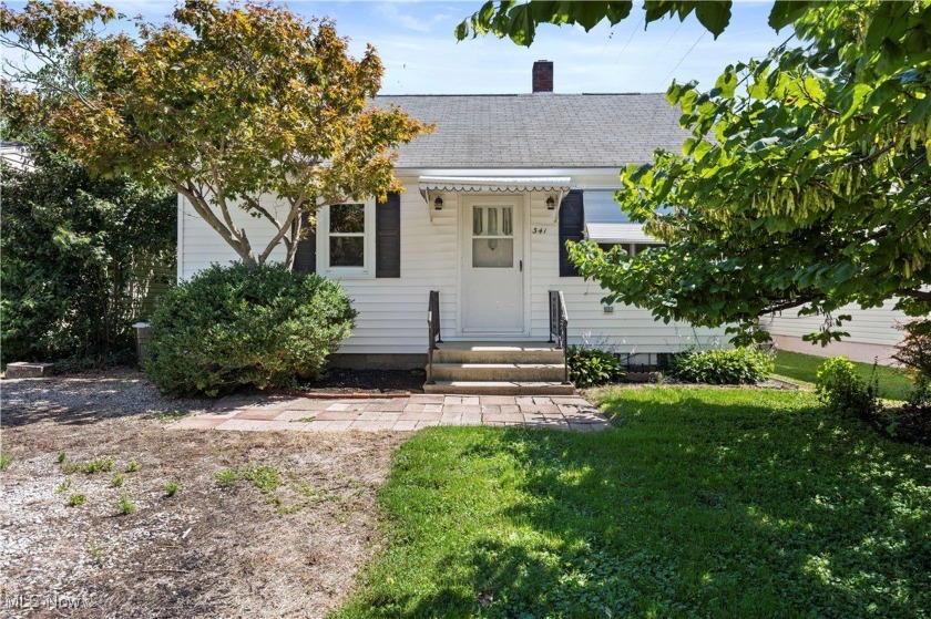 Awesome ranch in Elberta Beach, within walking distance to Lake - Beach Home for sale in Vermilion, Ohio on Beachhouse.com