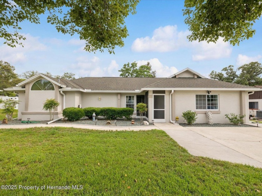 Do you have a business that requires you to store equipment? Do - Beach Home for sale in Spring Hill, Florida on Beachhouse.com