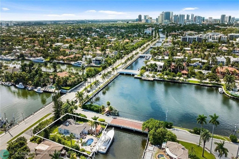 Best priced 90ft waterfront on Las Olas Isles - 11,700 sq. ft - Beach Home for sale in Fort Lauderdale, Florida on Beachhouse.com