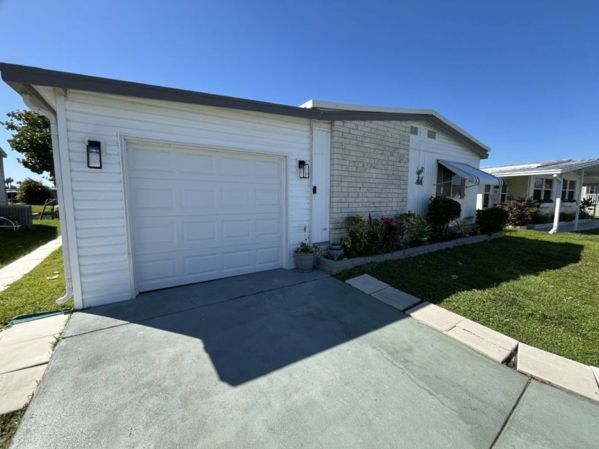 Spacious Lake-Front Garage Home with best view of the lake in - Beach Home for sale in Vero Beach, Florida on Beachhouse.com