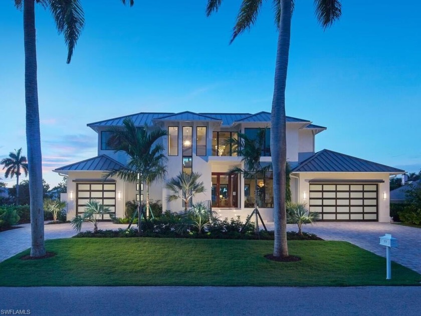 This amenity-rich, ultra-high-end offering is taking full - Beach Home for sale in Naples, Florida on Beachhouse.com