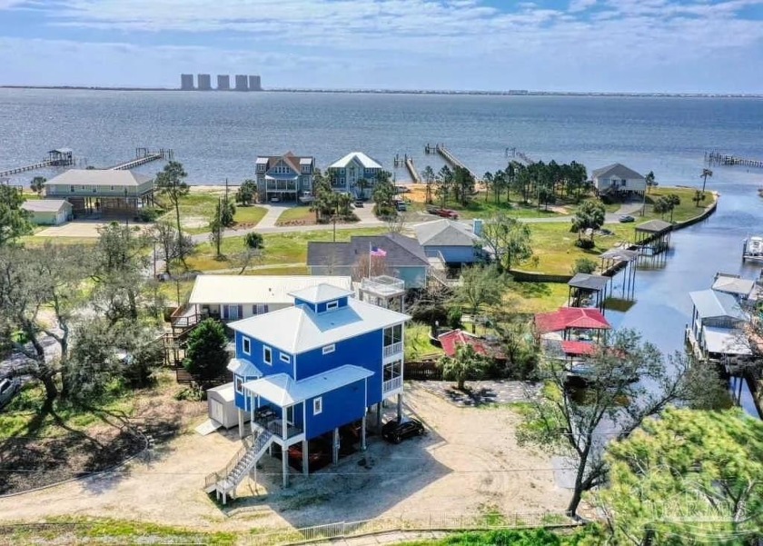 Welcome to the ultimate waterfront retreat in Gulf Breeze - Beach Home for sale in Gulf Breeze, Florida on Beachhouse.com