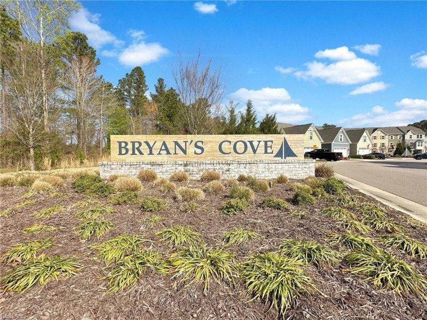 Luxury townhome located in the desirable Grassfield community of - Beach Townhome/Townhouse for sale in Chesapeake, Virginia on Beachhouse.com