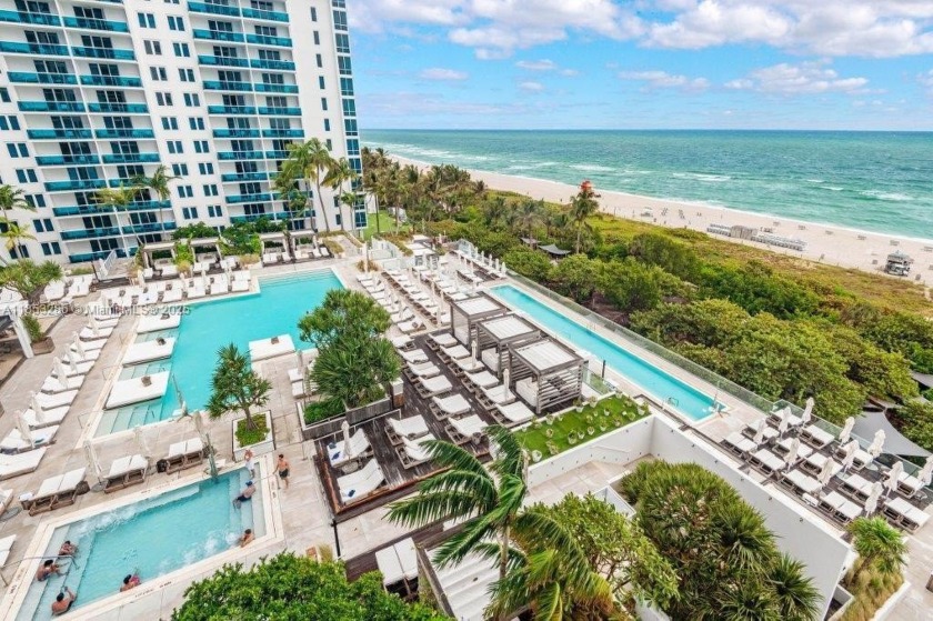 Beautifully remodeled oceanfront studio with balcony boasting - Beach Condo for sale in Miami Beach, Florida on Beachhouse.com