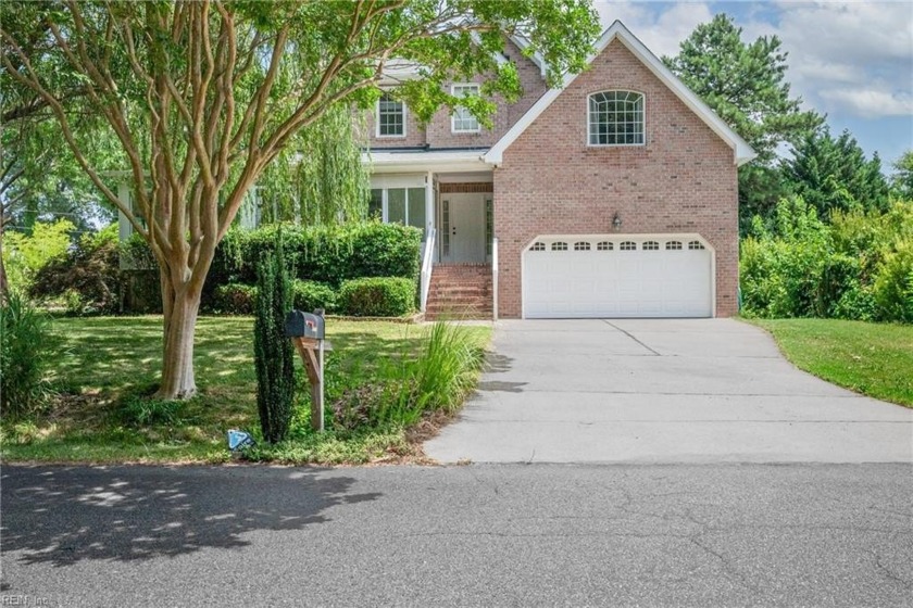 HUGE CORNER LOT, WATER VIEWS OF NANSEMOND RIVER, SUNROOM WITH - Beach Home for sale in Suffolk, Virginia on Beachhouse.com