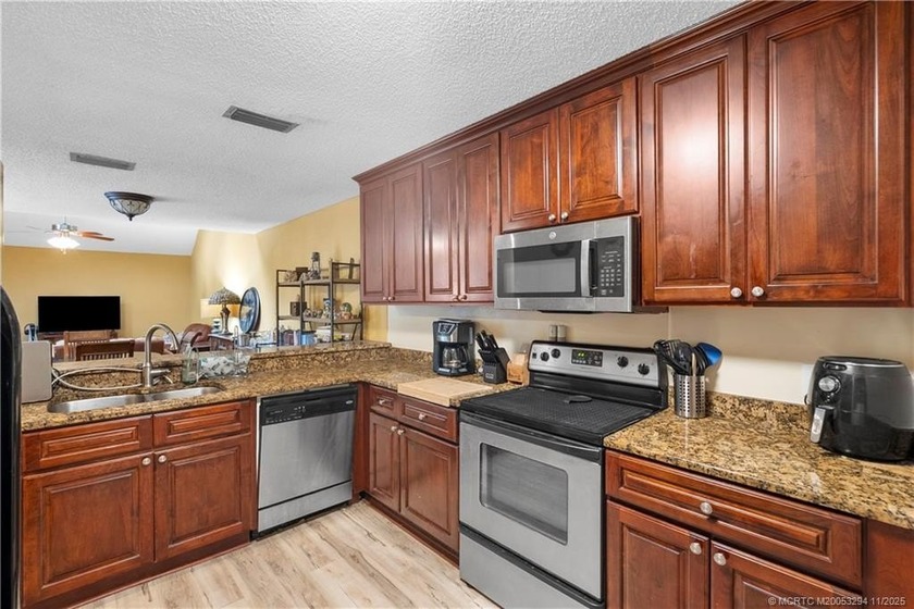 Discover a well-kept townhome offering valuable updates and - Beach Townhome/Townhouse for sale in Port Saint Lucie, Florida on Beachhouse.com