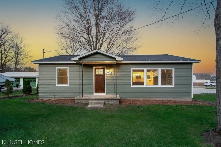 Welcome to 17550 Doric! This cozy yet spacious 2 bed 1 bath home - Beach Home for sale in Spring Lake, Michigan on Beachhouse.com