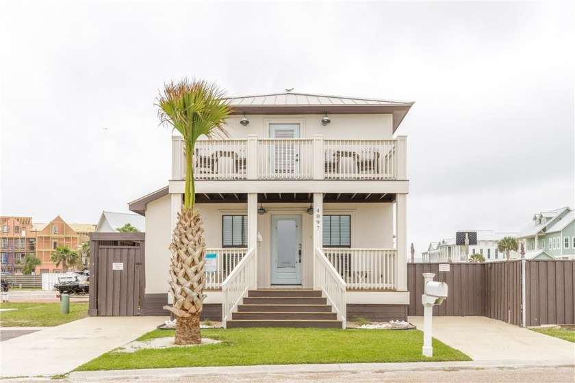 SHORT TERM RENTAL ALLOWED!!ADDITIONAL LOT W/ PRIVATE POOL - Beach Home for sale in Port Aransas, Texas on Beachhouse.com
