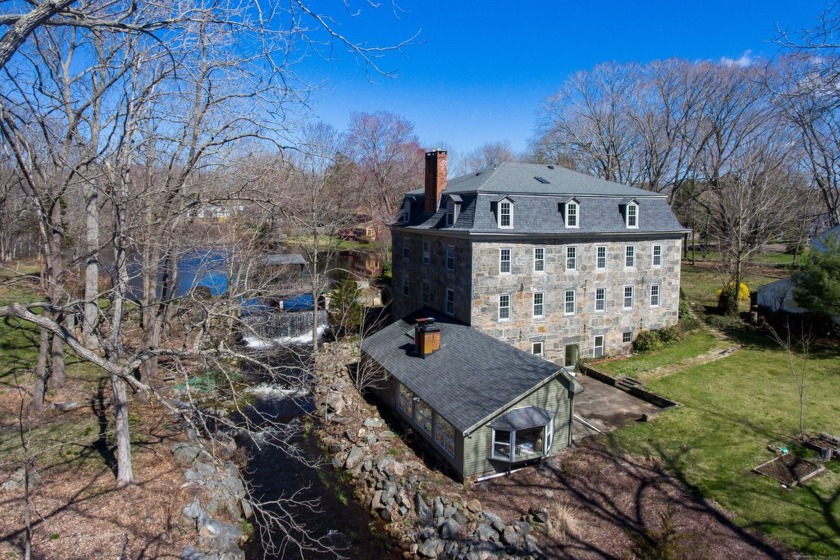 Discover a piece of Old Lyme's storied past at 108 Sill Lane, a - Beach Home for sale in Old Lyme, Connecticut on Beachhouse.com