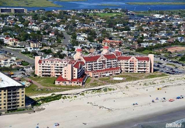 Mint condition newly listed Oceanfront 1 bedroom 11/2 bath - Beach Condo for sale in Lido Beach, New York on Beachhouse.com