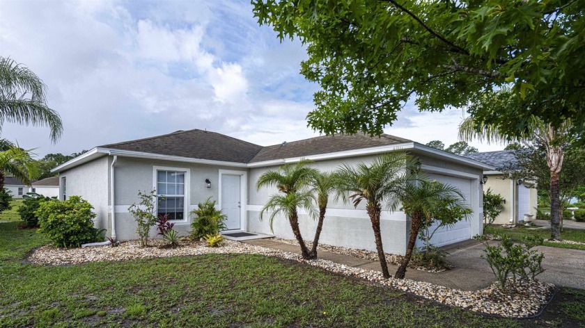 **tranquil Living On The Pond** Discover The Perfect Blend Of - Beach Home for sale in St Augustine, Florida on Beachhouse.com