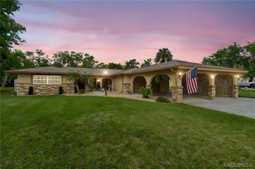Waterfront canal home in beautiful Homosassa, FL a boater's and - Beach Home for sale in Homosassa, Florida on Beachhouse.com