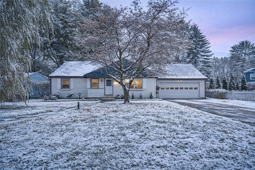 BACK ON THE MARKET! (Was taken off for the holidays). Here's - Beach Home for sale in Huron, Ohio on Beachhouse.com