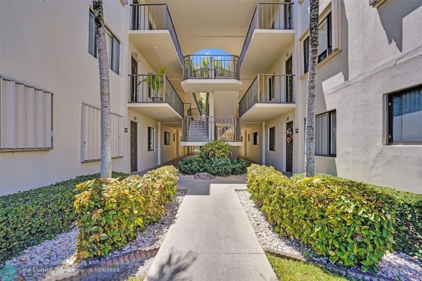 Lovely garden apartment in a very well maintained 55+ community - Beach Condo for sale in Delray Beach, Florida on Beachhouse.com