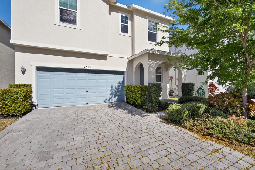 This beautifully maintained 3-bedroom, 2.5-bath home offers - Beach Home for sale in Lake Worth, Florida on Beachhouse.com