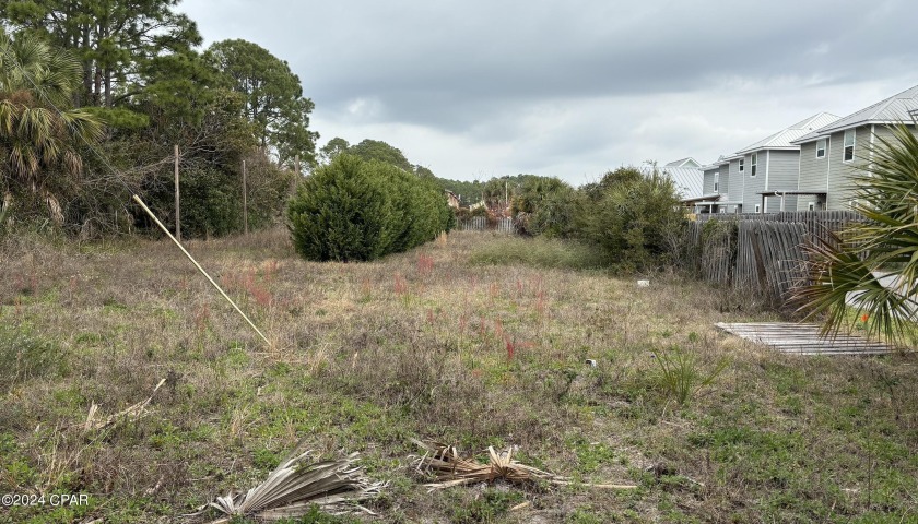 Almost 1/2 acre of prime buildable land on North Lagoon Drive - Beach Lot for sale in Panama City Beach, Florida on Beachhouse.com