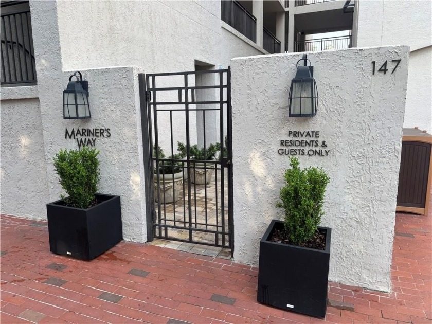 Enjoy all that Harbour Town has to offer from this beautiful 2 - Beach Condo for sale in Hilton Head Island, South Carolina on Beachhouse.com