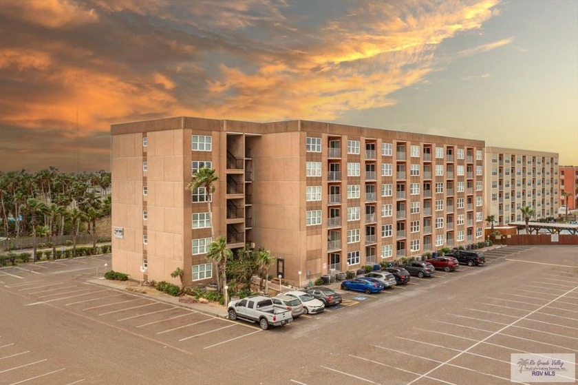 Prime Location! Enjoy stunning sunsets and seasonal fireworks - Beach Condo for sale in South Padre Island, Texas on Beachhouse.com