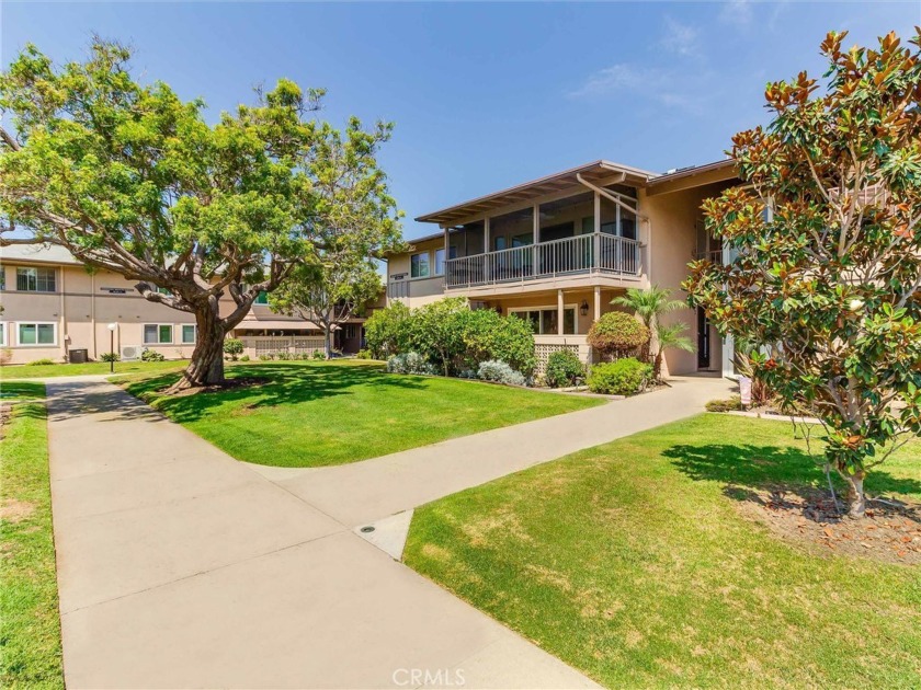 (Mutual 15-24-C)  Overlooking a pretty tree lined courtyard is - Beach Other for sale in Seal Beach, California on Beachhouse.com