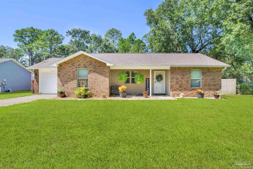 OPEN HOUSE THIS SUNDAY! 11AM-1PM! Meticulously maintained one - Beach Home for sale in Navarre, Florida on Beachhouse.com