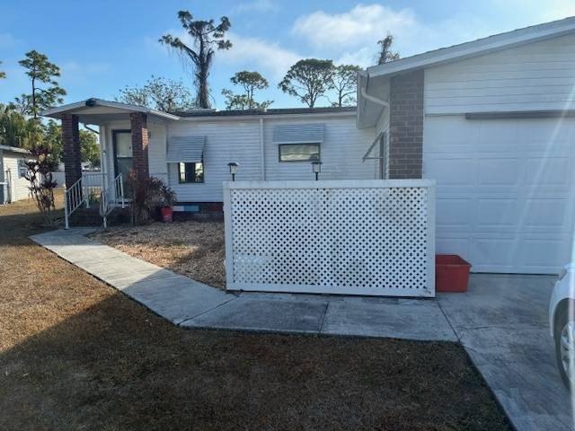 This beautiful home is located in an age qualified community - Beach Home for sale in North Fort Myers, Florida on Beachhouse.com