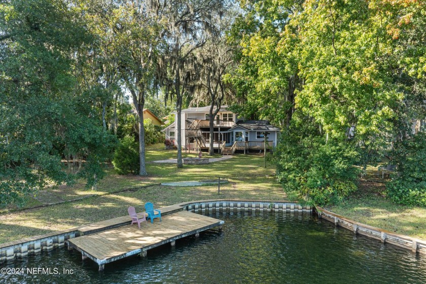 Lake Front Living at its Best ON LAKE ASBURY! Make this 4 - Beach Home for sale in Green Cove Springs, Florida on Beachhouse.com