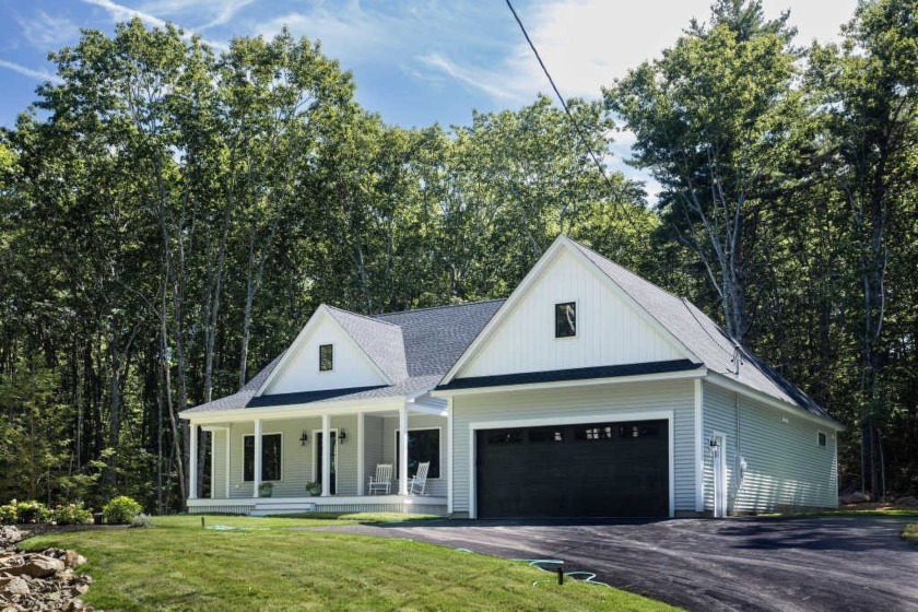 Modern coastal living in peaceful woodland setting along the - Beach Home for sale in York, Maine on Beachhouse.com