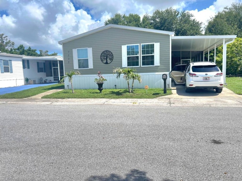 HUGE 2.8..x.5.6 MONSTER SIZE RANCH STYLE HOME. Only 4.5 years - Beach Home for sale in Pinellas Park, Florida on Beachhouse.com