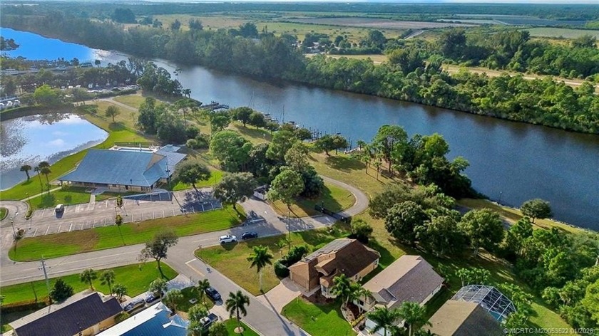 Beautifully maintained 3-bedroom, 2-bath home with a 2-car - Beach Home for sale in Stuart, Florida on Beachhouse.com