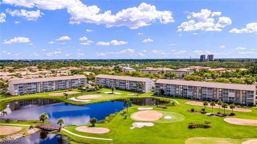 GET AHEAD OF THE SNOWBIRD SEASON.  THIS TURNKEY CONDO HAS - Beach Condo for sale in Fort Myers, Florida on Beachhouse.com