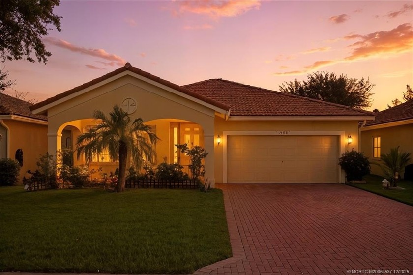 Impeccably maintained home in desirable family/kid friendly - Beach Home for sale in Stuart, Florida on Beachhouse.com