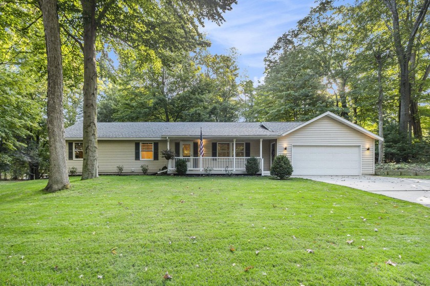 Lovely 3 bed, 2  1/2  bath ranch home with a walkout basement - Beach Home for sale in Pentwater, Michigan on Beachhouse.com