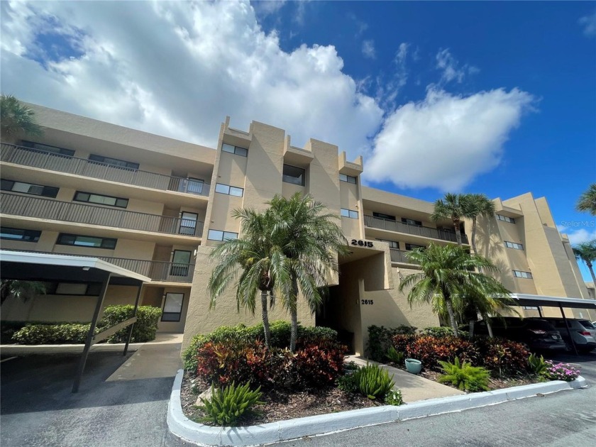 This attractive and affordable condominium, located on a - Beach Condo for sale in Clearwater, Florida on Beachhouse.com