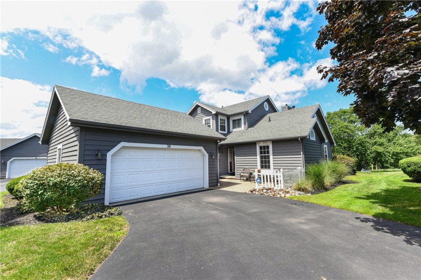 Dive into lakeside living in this stunning 1541 sq ft, 2-bedroom - Beach Townhome/Townhouse for sale in Rochester, New York on Beachhouse.com