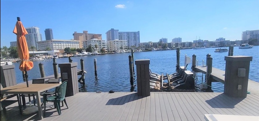 Location, location, location! This cozy condo is situated right - Beach Condo for sale in Hallandale Beach, Florida on Beachhouse.com