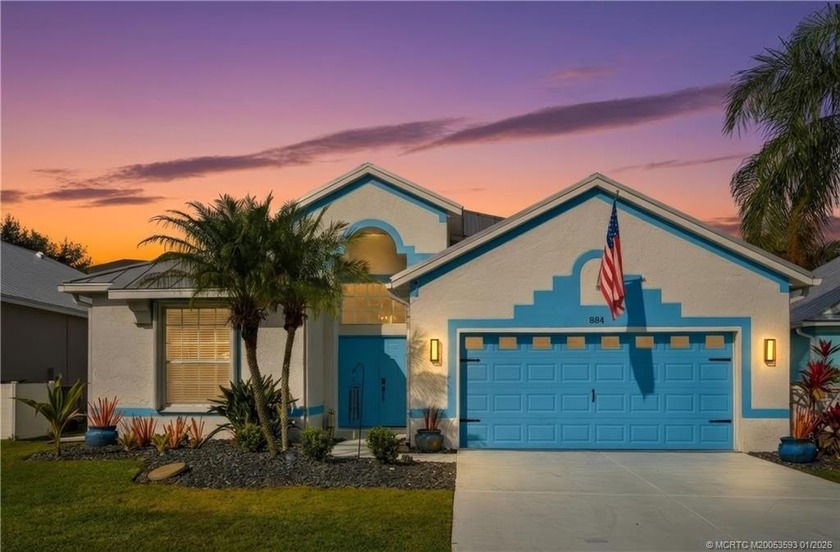 Welcome home to the perfect blend of indoor-outdoor Florida - Beach Home for sale in Jensen Beach, Florida on Beachhouse.com