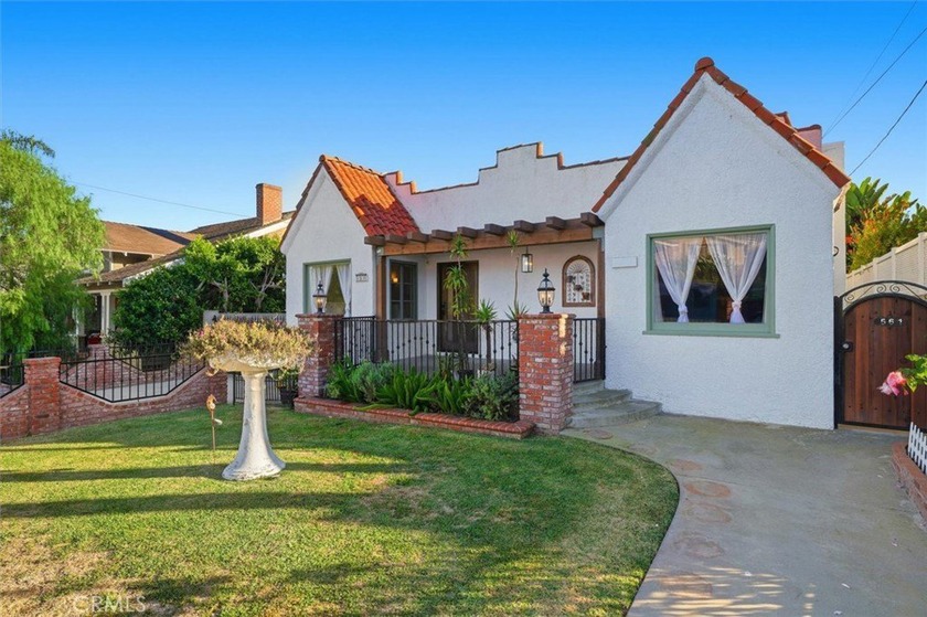 A rare duplex where the upgrades run deeper than the photos -- - Beach Townhome/Townhouse for sale in San Pedro, California on Beachhouse.com