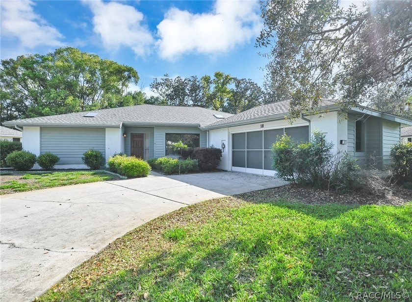 This spacious vaulted, 3 bedroom Great room home, has the 4 - Beach Home for sale in Homosassa, Florida on Beachhouse.com