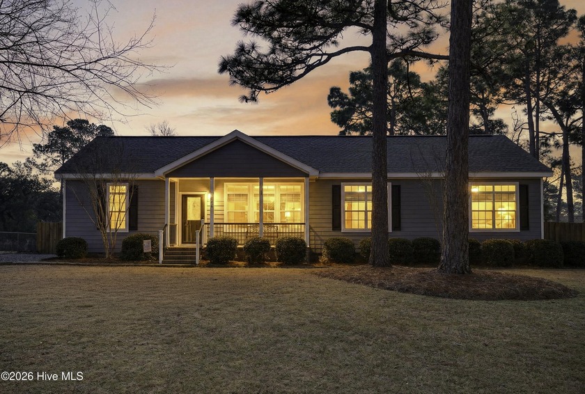Beautifully updated and meticulously maintained home in the - Beach Home for sale in Wilmington, North Carolina on Beachhouse.com