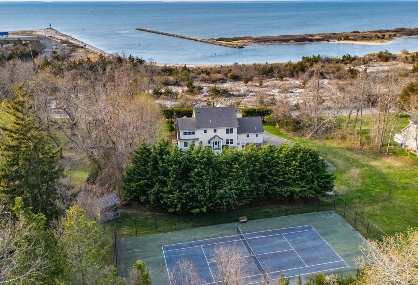 Gracious Home with Stunning Water Views in Prime Mattituck - Beach Home for sale in Mattituck, New York on Beachhouse.com