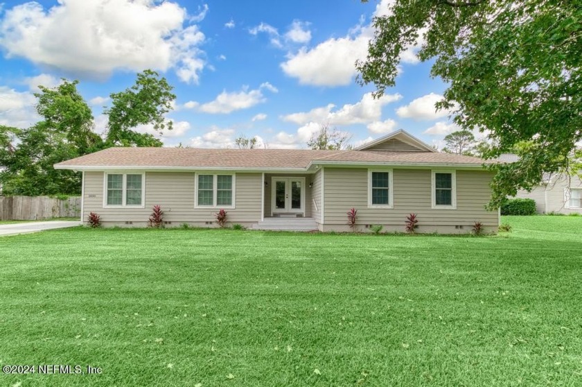 Great opportunity to own this 4 bedroom/2.5 bath renovated home - Beach Home for sale in Fernandina Beach, Florida on Beachhouse.com