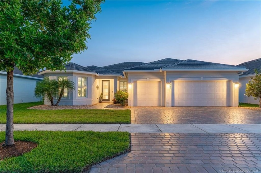 Move-in ready and loaded with upgrades, this Stellar model - Beach Home for sale in Port Saint Lucie, Florida on Beachhouse.com